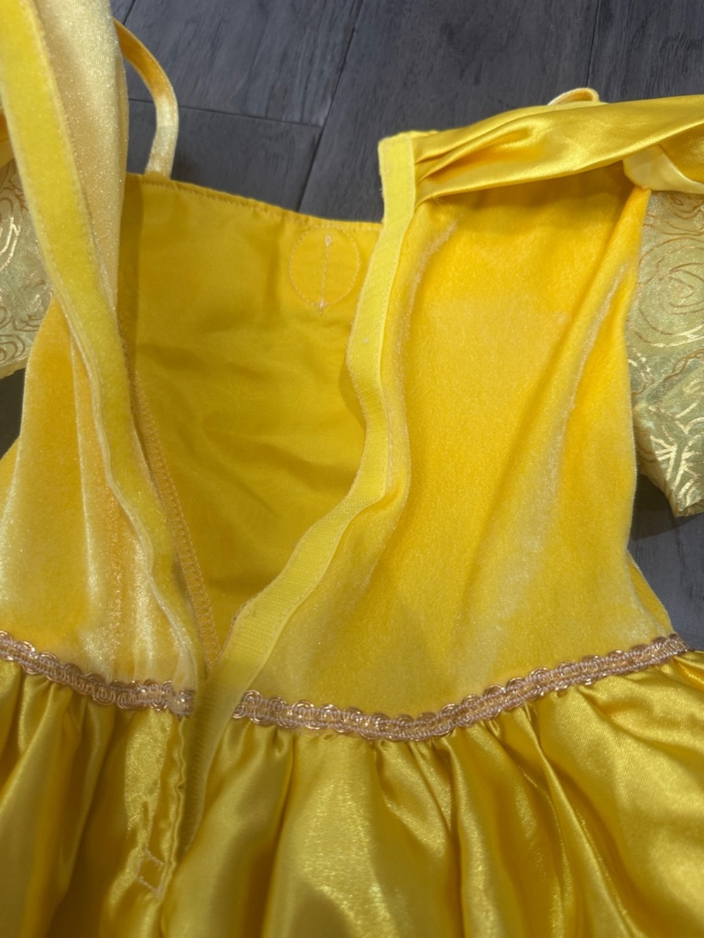 Yellow goldish Disney Princess belle Ball Gown Kids Costume pretend play - Picture 6 of 6
